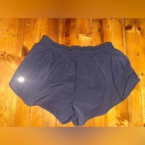 Lululemon hotty hots size 6